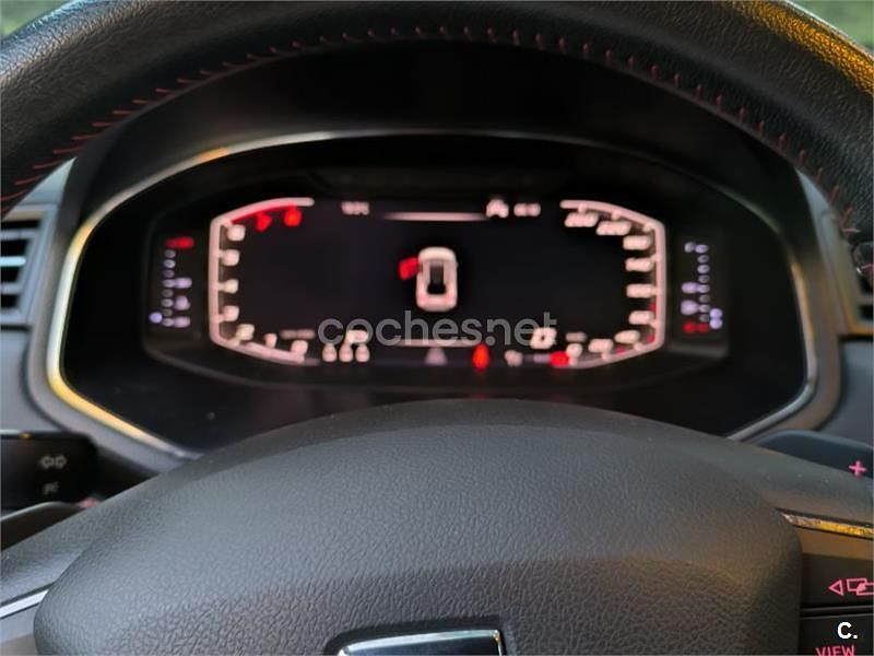 Gris / plata Usado 2021 Seat Arona Ecomotive SUV | 15.500 € (Precio justo) - Imagen 1/3