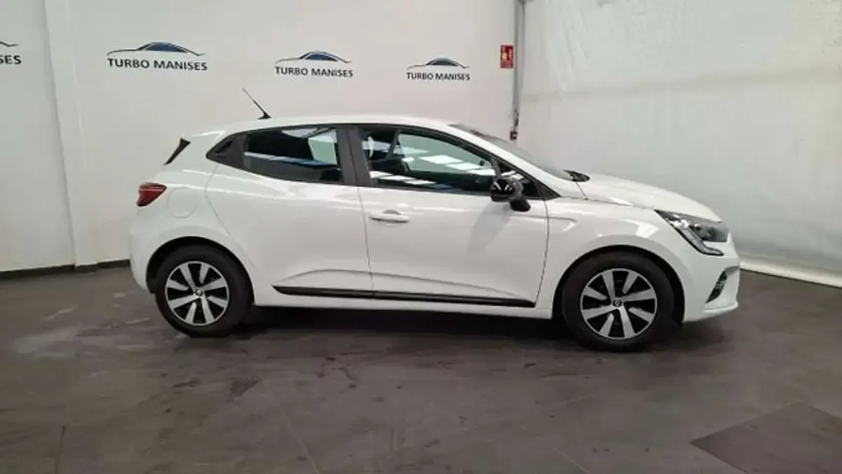 Usado Renault Clio V Intens 101 CV (74 kW) 2023 Blanco Utilitario