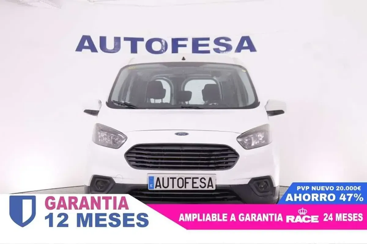 Usado Ford Transit 101 CV (74 kW) 2019 Blanco Familiar