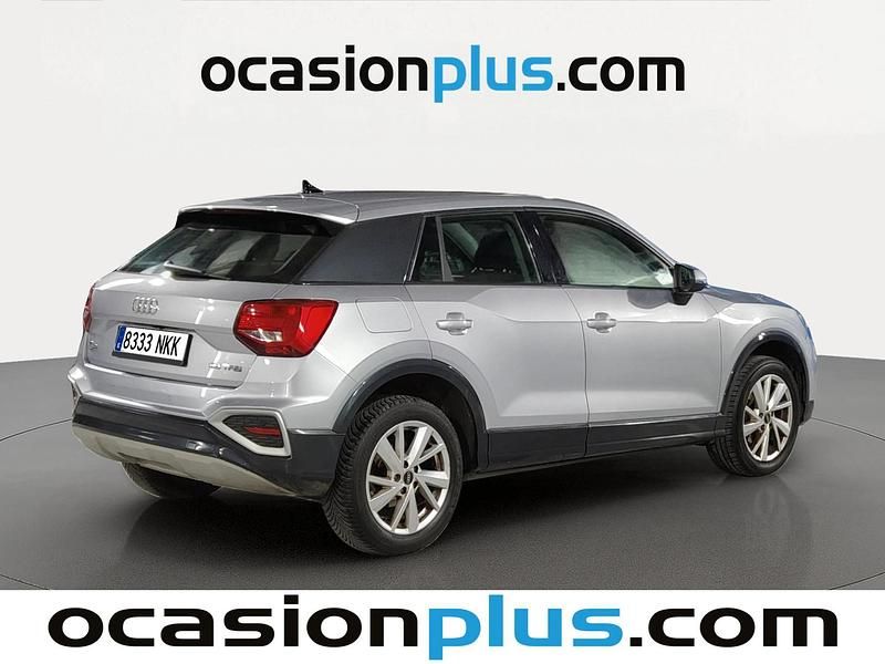 Usado Audi Q2 Advanced 150 CV (110 kW) 2023 Gris plata SUV