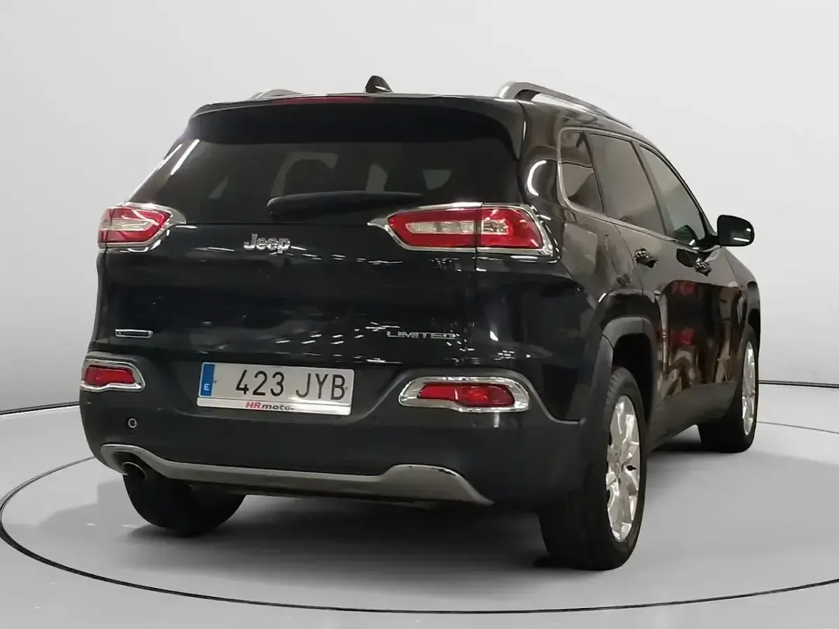 Usado Jeep Cherokee Longitude 140 CV (102 kW) 2017 Negro SUV