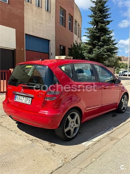 Usado Mercedes A200 Avantgarde 140 CV (102 kW) 2005 Rojo Monovolumen