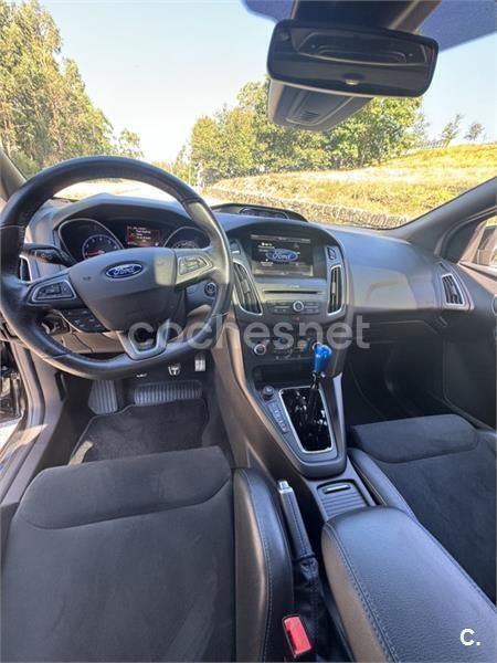 Usado Ford Focus RS 350 CV (257 kW) 2016 Negro Berlina