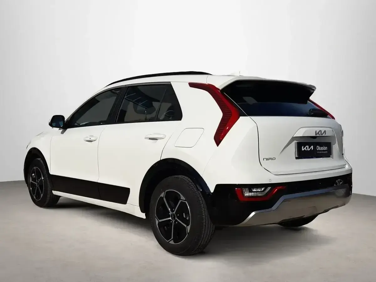 Usado Kia Niro 129 CV (94 kW) 2025 Blanco SUV