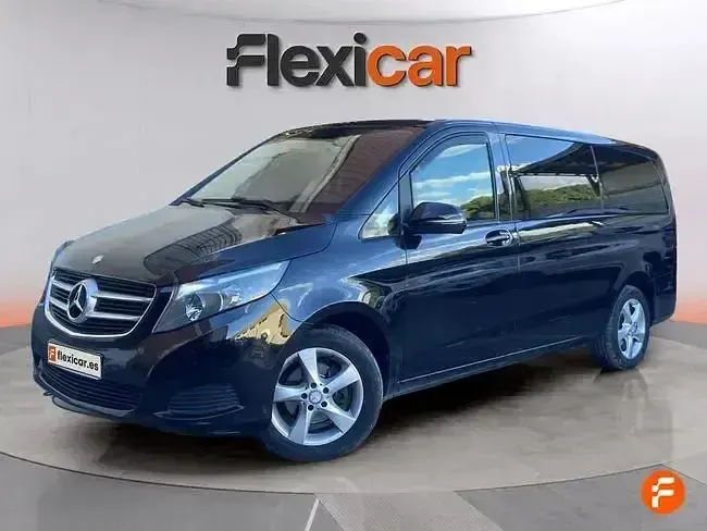 Käytetty Mercedes V220 Avantgarde 163 HP (119 kW) 2017 Musta Tila-auto