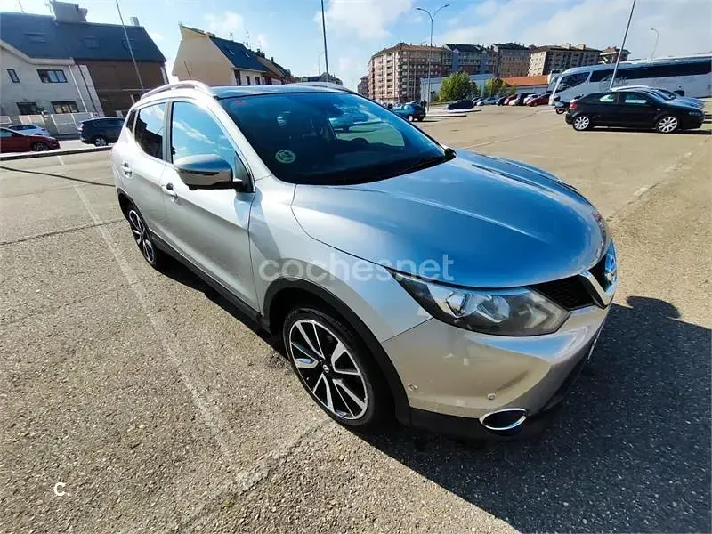 Usado Nissan Qashqai Premium Edition 110 CV (80 kW) 2014 Blanco SUV