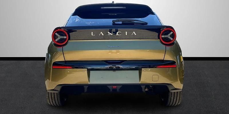 Nuevo Lancia Ypsilon 110 CV (80 kW) 2025 Oro Utilitario