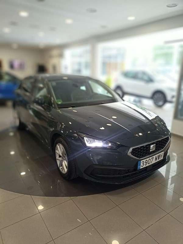 Azul Usado 2024 Seat Leon Style Utilitario | 20.900 € (Buen precio) - Imagen 1/4