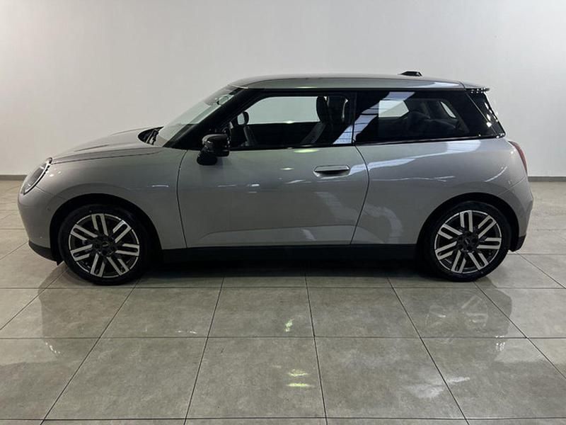 Usado Mini Cooper 135 kW (184 CV) 2024 Gris Utilitario