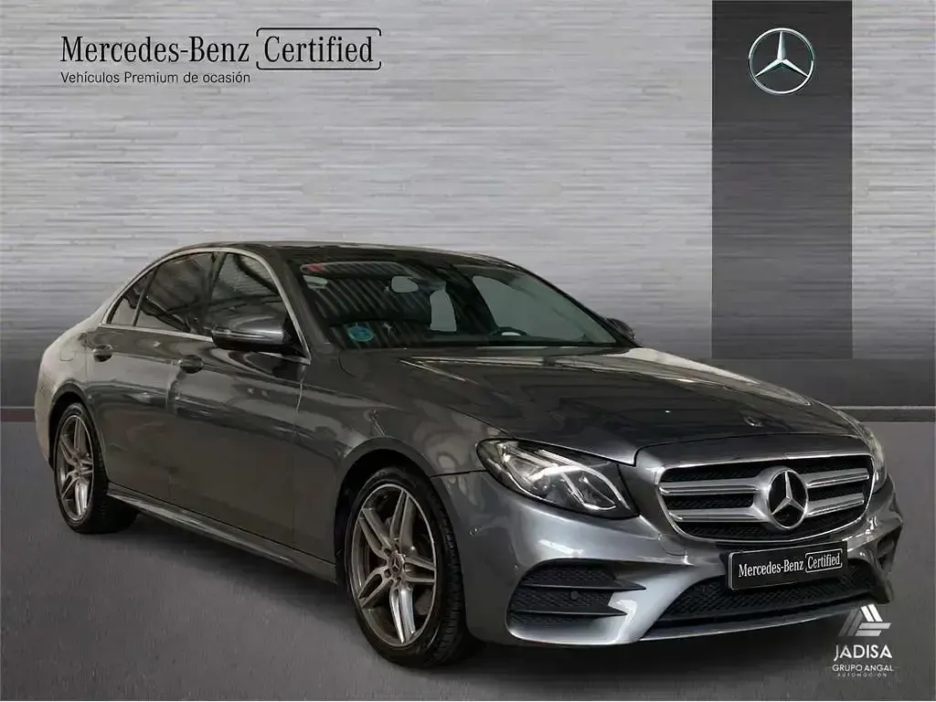 Usado Mercedes E220 194 CV (142 kW) 2018 Gris Berlina