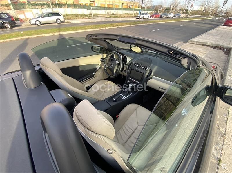 Usado Mercedes SLK200 163 CV (119 kW) 2005 Negro Descapotable