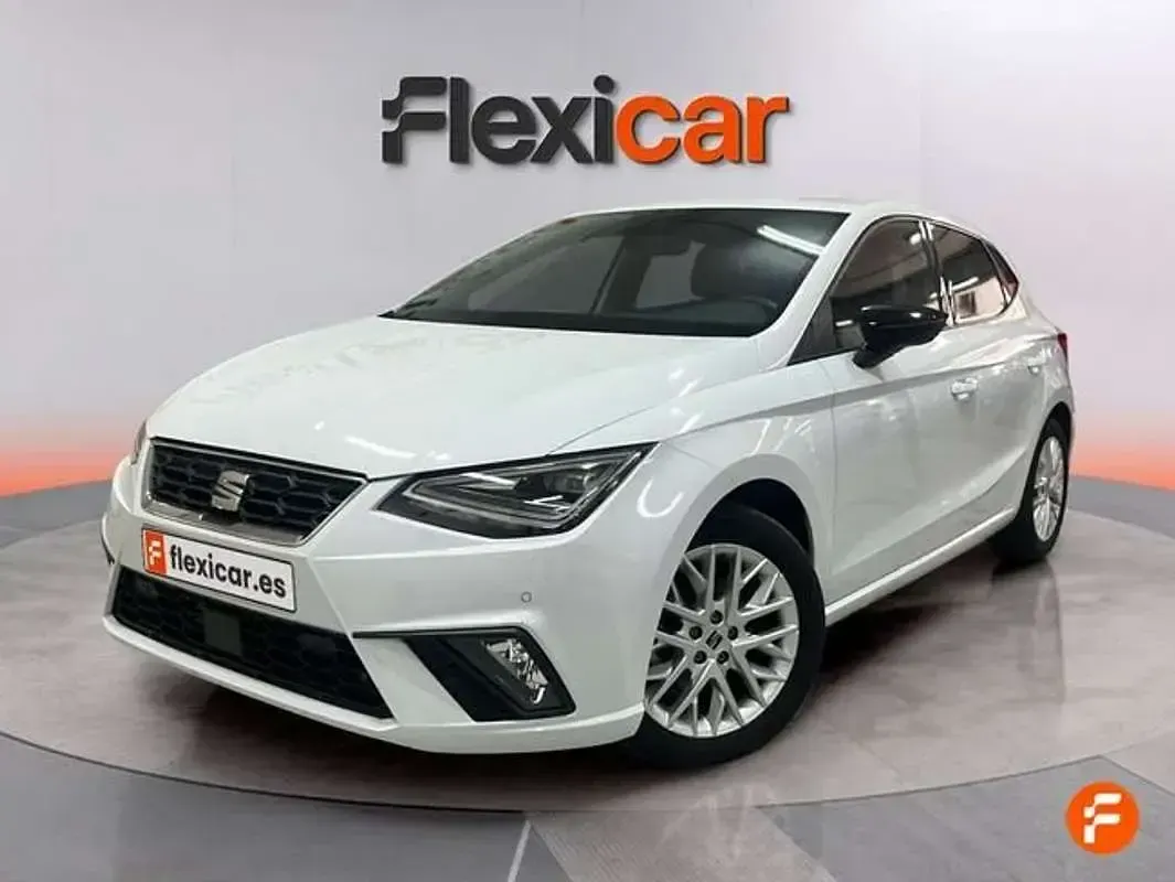 Usado Seat Ibiza FR 110 CV (80 kW) 2024 Blanco Utilitario