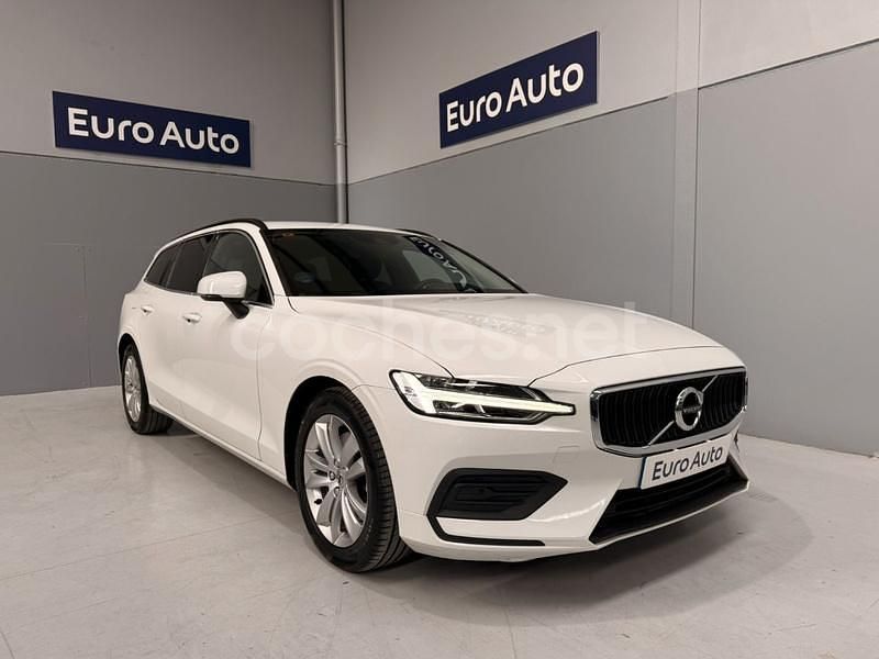 Blanco Usado 2021 Volvo V60 Momentum Familiar | 23.500 € (Precio justo) - Imagen 1/4