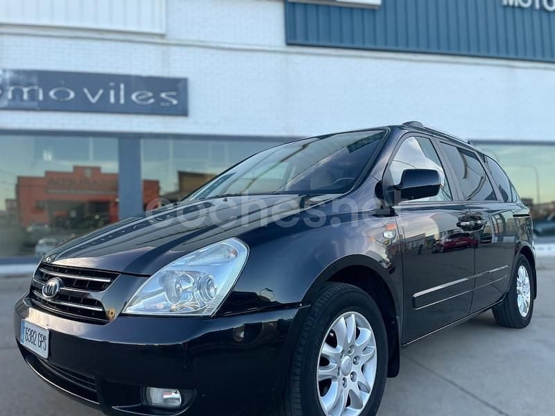 Negro Usado 2010 Kia Carnival Monovolumen | 10.500 € (Caro) - Imagen 1/4