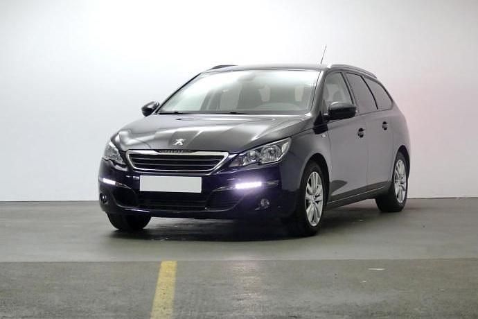 Usado Peugeot 308 Style 130 CV (95 kW) 2017 Familiar