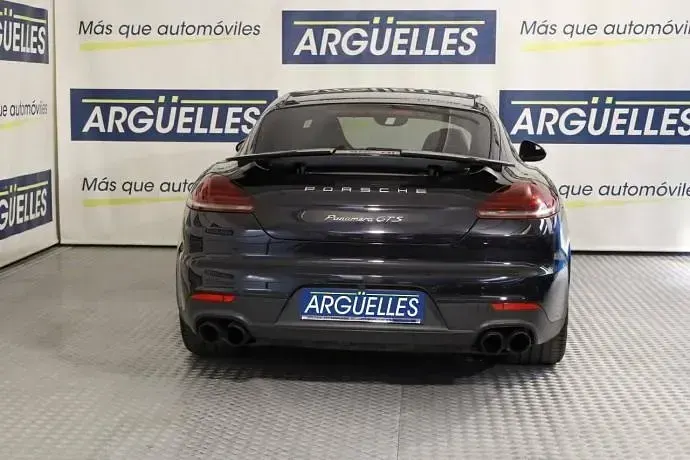Usado Porsche Panamera 441 CV (324 kW) 2014 Negro metalizado Utilitario