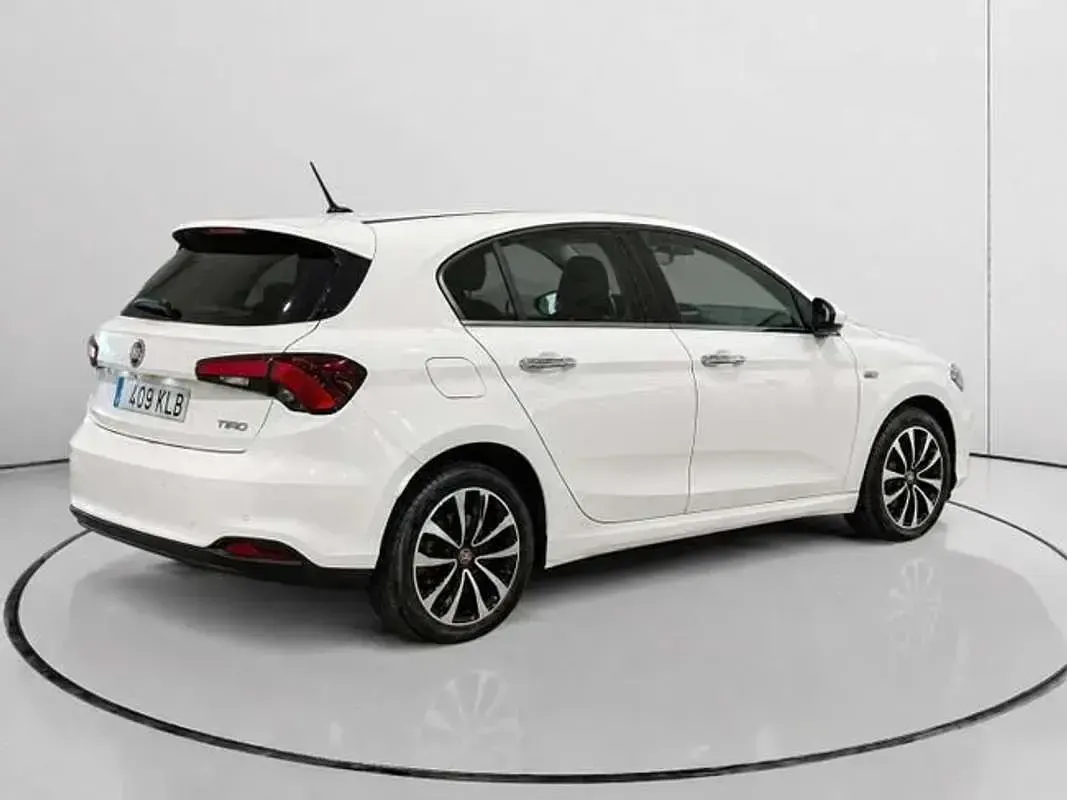 Usado Fiat Tipo Lounge 120 CV (88 kW) 2018 Blanco Utilitario