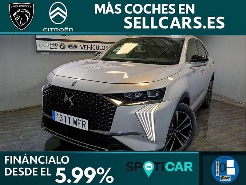 Gris Usado 2023 DS Automobiles DS7 Crossback Rivoli SUV | 24.990 € (Precio justo) - Imagen 1/4