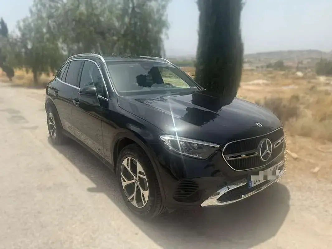 Usado Mercedes GLC300de 197 CV (144 kW) 2024 Negro SUV