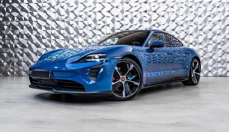 Azul Usado 2023 Porsche Taycan GTS Sport Turismo Berlina | 112.000 € - Imagen 1/4