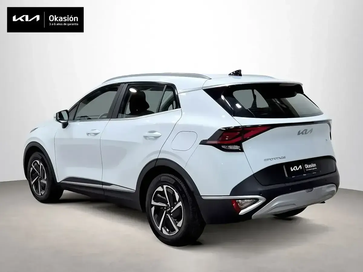 Usado Kia Sportage 137 CV (100 kW) 2024 Blanco SUV