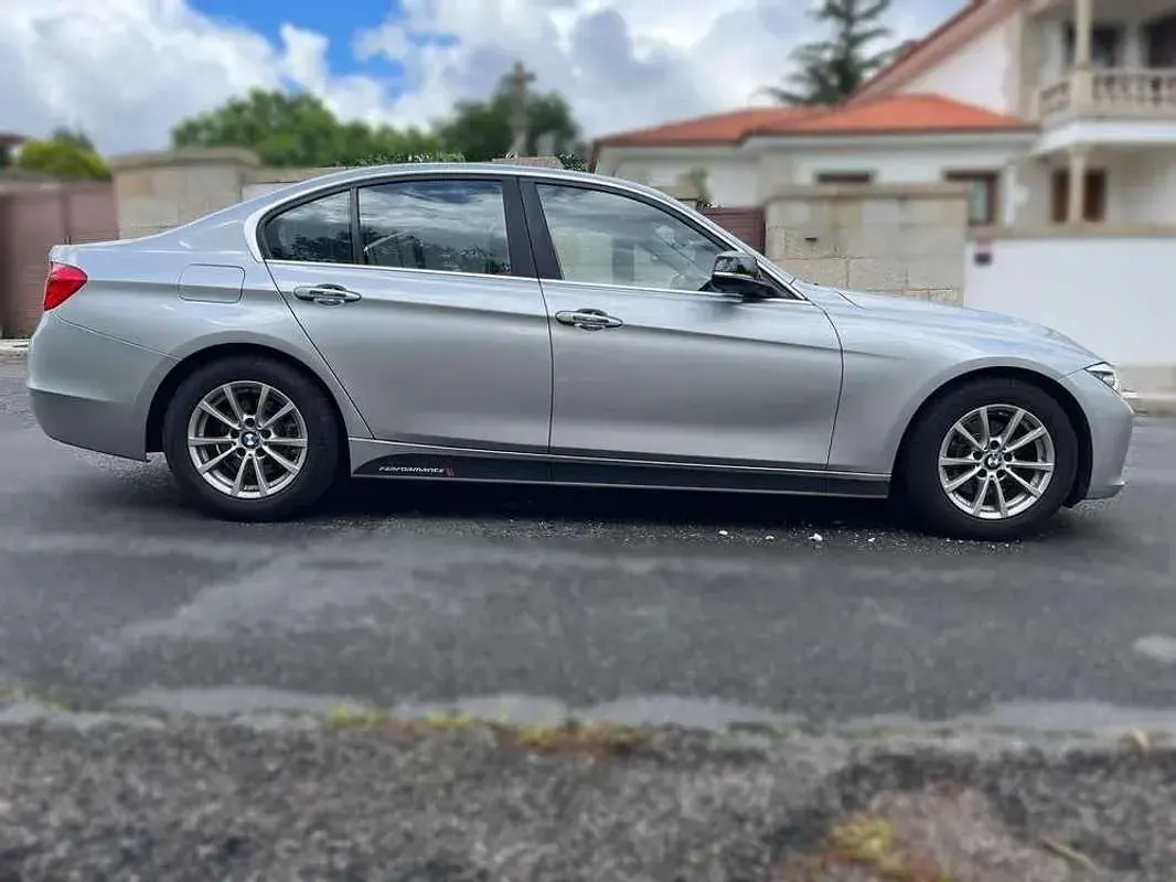Usado BMW 320 Efficient Dynamics 163 CV (119 kW) 2014 Gris Berlina
