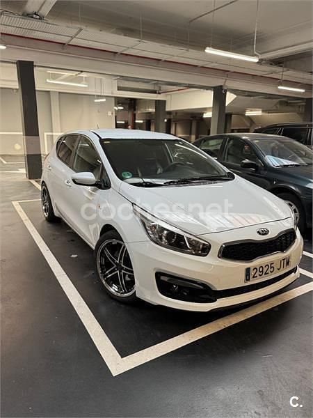 Usado Kia Ceed 100 CV (73 kW) 2016 Blanco Utilitario