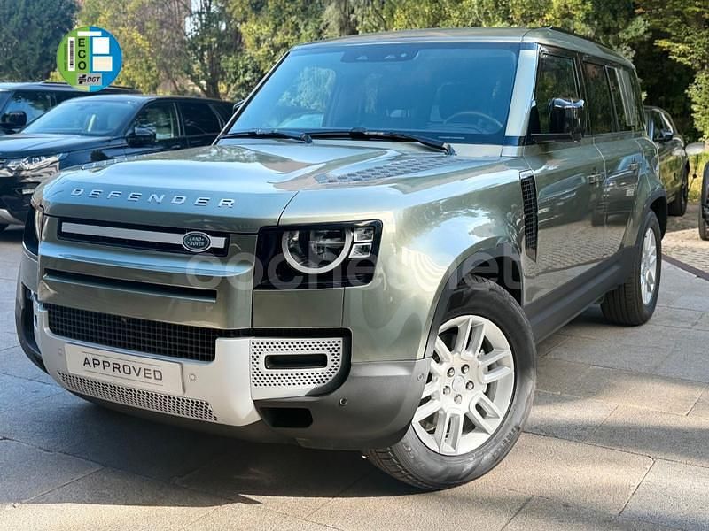 Verde Usado 2025 Land Rover Defender S SUV | 79.995 € (Un poco caro) - Imagen 1/4
