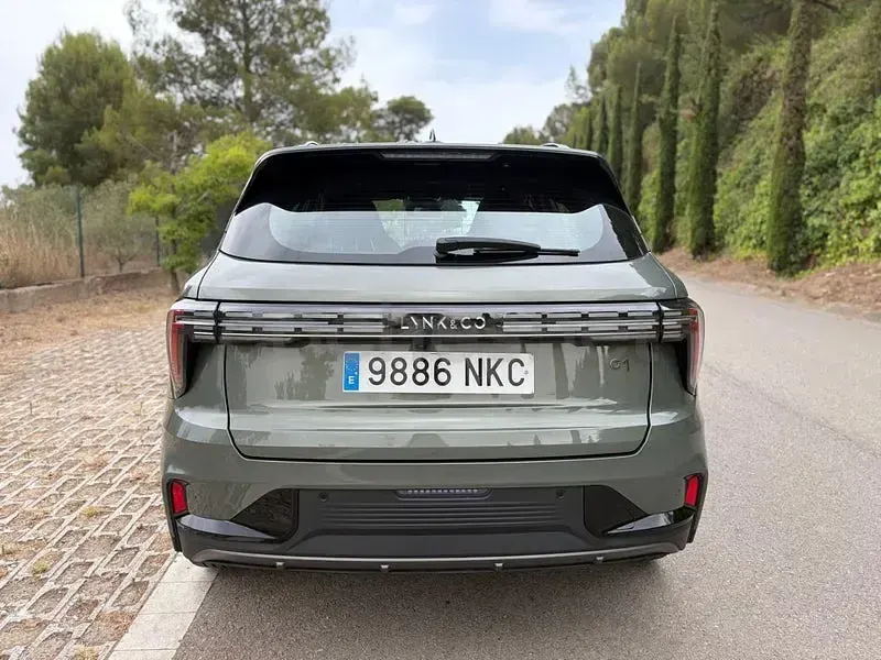 Usado Lynk & Co 01 276 CV (202 kW) 2025 Verde SUV