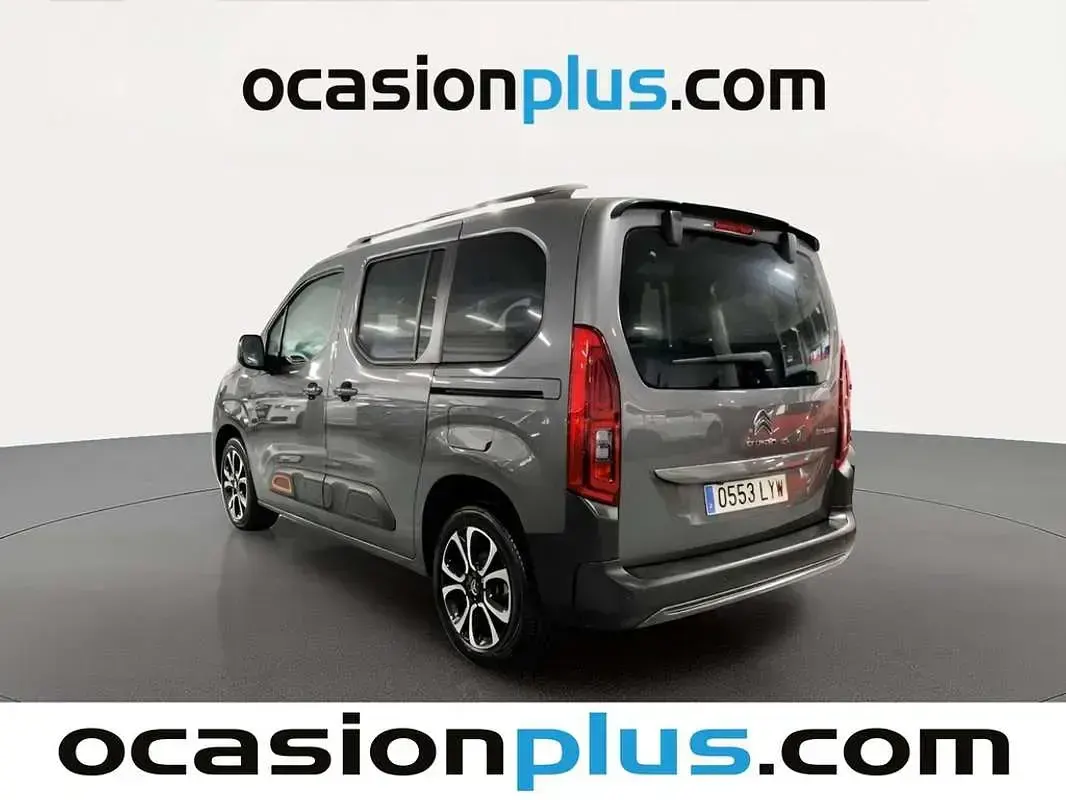 Usado Citroën Berlingo Shine 131 CV (96 kW) 2022 Gris Monovolumen