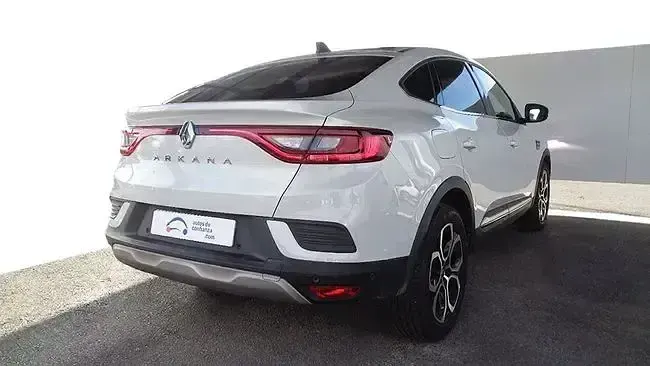 Usado Renault Arkana Zen 145 CV (106 kW) 2022 Blanco SUV