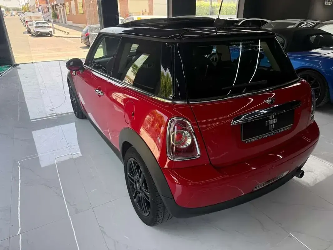 Usado Mini ONE 98 CV (72 kW) 2013 Rojo Utilitario
