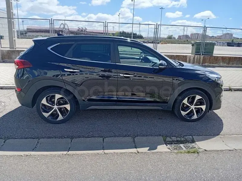 Usado Hyundai Tucson 141 CV (103 kW) 2017 Negro SUV
