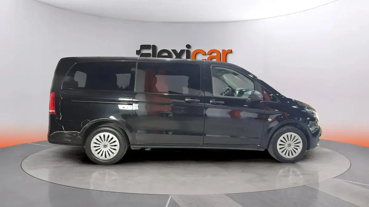 Usado Mercedes Vito 163 CV (119 kW) 2023 Negro Van