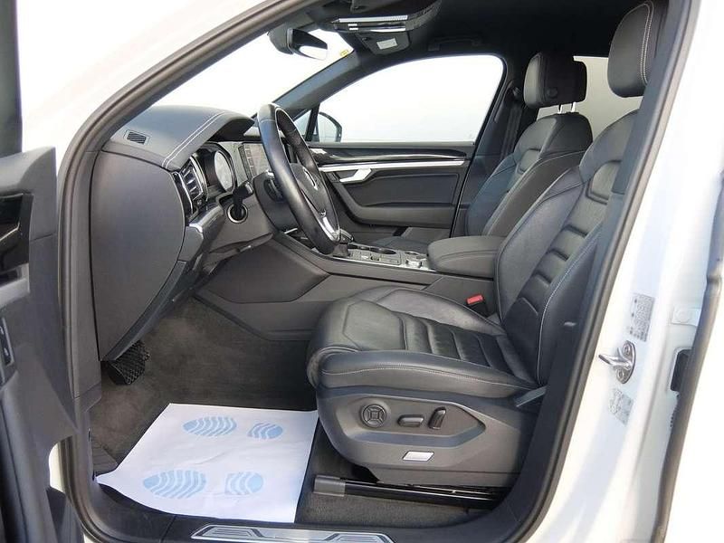 Usado VW Touareg R-line 231 CV (169 kW) 2021 Blanco SUV