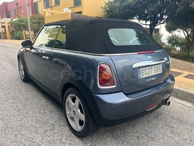 Usado Mini Cooper Cabriolet 120 CV (88 kW) 2009 Gris / plata Descapotable