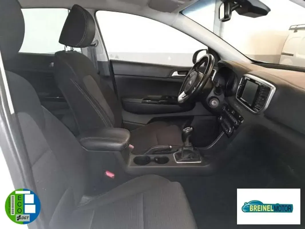 Usado Kia Sportage Plus 116 CV (85 kW) 2019 Blanco SUV