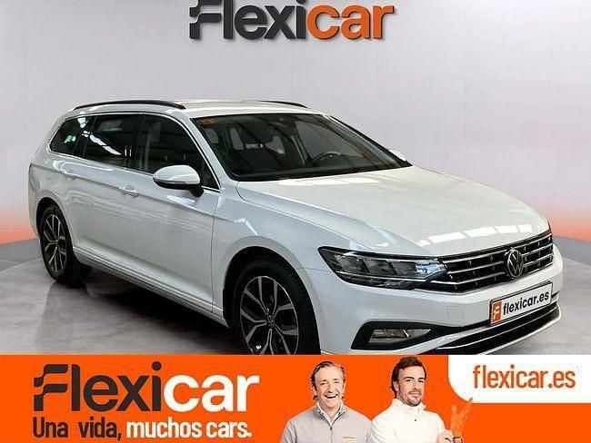 Blanco Usado 2020 VW Passat Executive Familiar | 23.970 € (Un poco caro) - Imagen 1/4