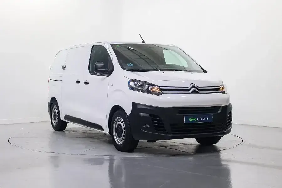 Käytetty Citroën Jumpy 100 HP (73 kW) 2022 Valkoinen Tila-auto
