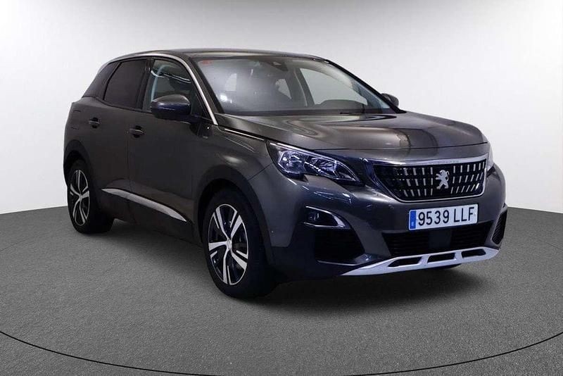 Usado Peugeot 3008 Allure 156 CV (114 kW) 2021 Gris SUV