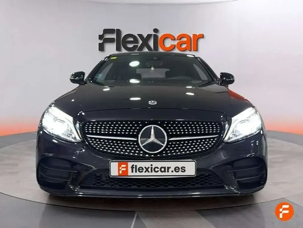 Usado Mercedes C300 245 CV (180 kW) 2018 Negro Coupe