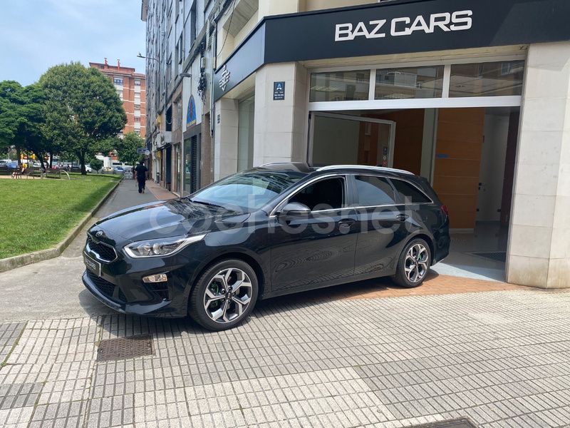 Negro Usado 2020 Kia Ceed Familiar | 20.990 € (Caro) - Imagen 1/4