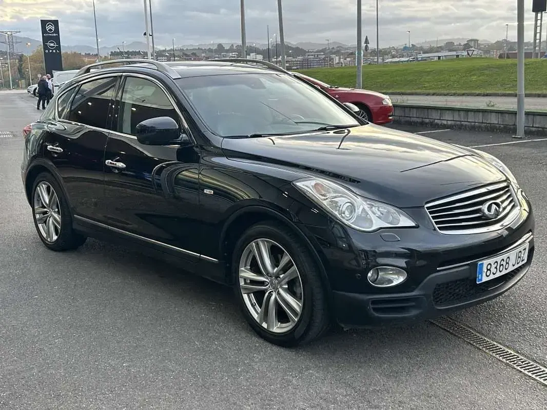 Usado Infiniti QX50 Premium 238 CV (175 kW) 2015 Negro SUV