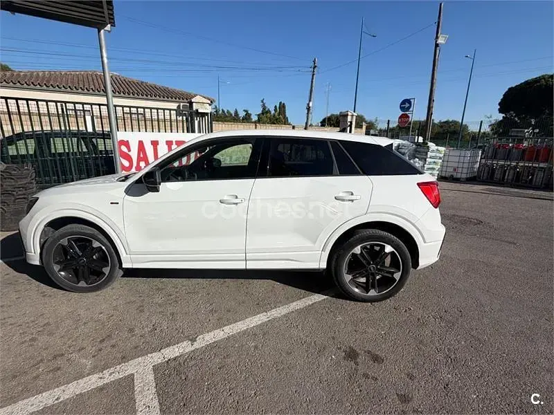 Usado Audi Q2 116 CV (85 kW) 2023 Blanco SUV