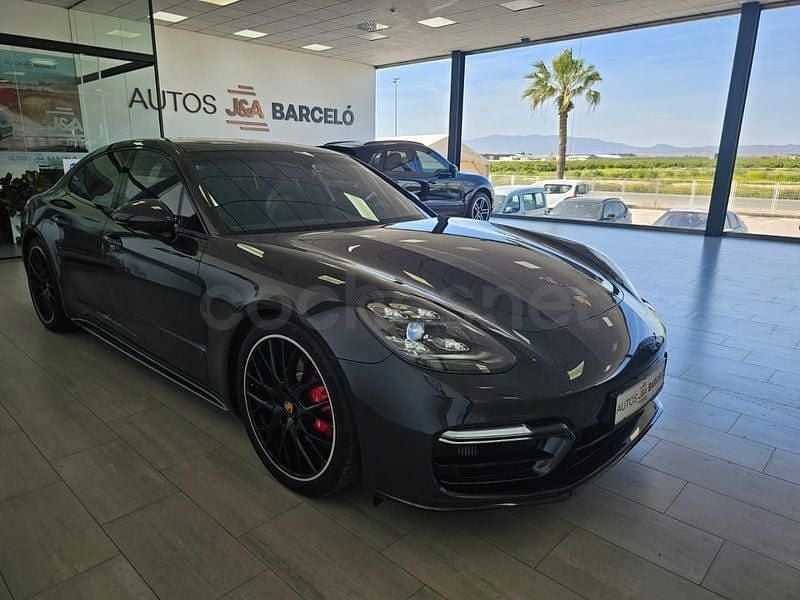 Usado Porsche Panamera GTS 480 CV (353 kW) 2022 Gris / plata Berlina