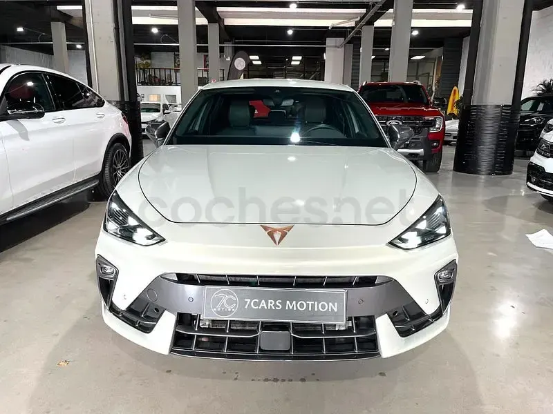 Usado Cupra Leon 150 CV (110 kW) 2025 Gris / plata Berlina