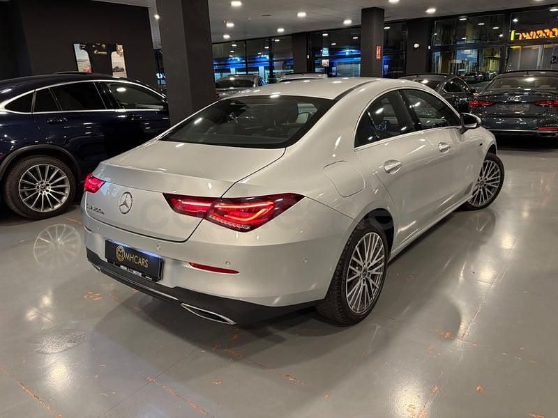 Usado Mercedes CLA250e 218 CV (160 kW) 2020 Gris / plata Berlina