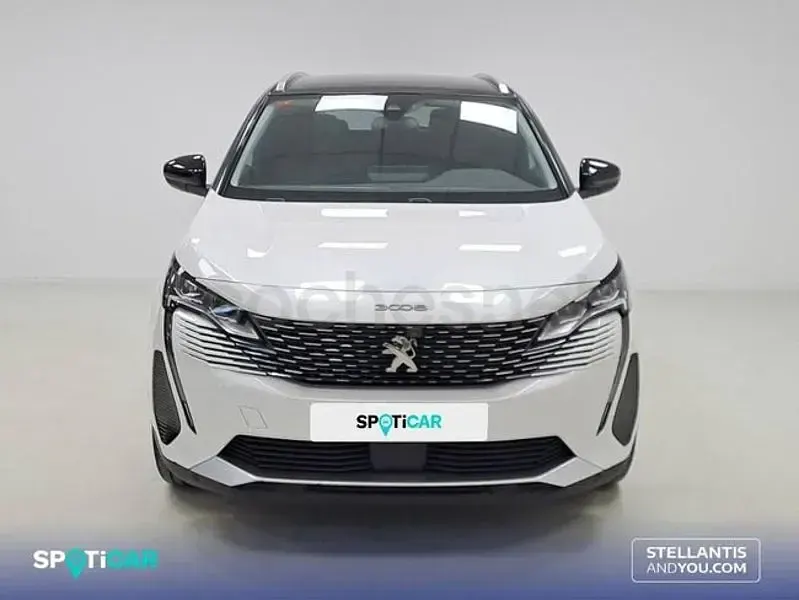 Usado Peugeot 3008 Allure 130 CV (95 kW) 2020 Blanco SUV