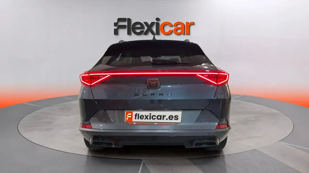 Usado Cupra Formentor 150 CV (110 kW) 2024 Gris SUV