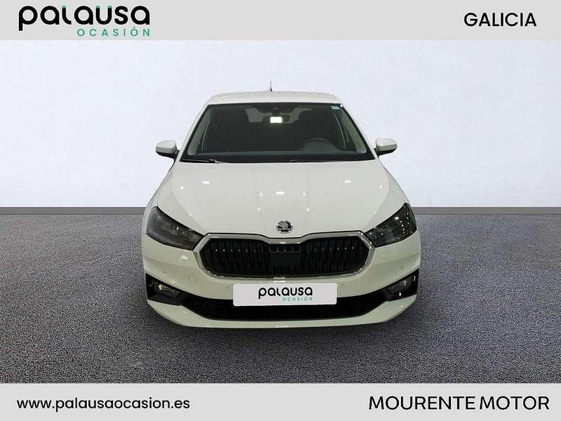 Usado Skoda Fabia Selection 95 CV (69 kW) 2024 Blanco Utilitario